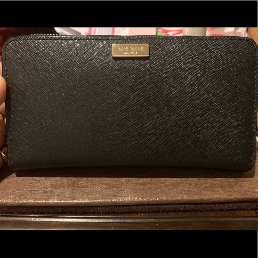 Kate Spade wallet in black